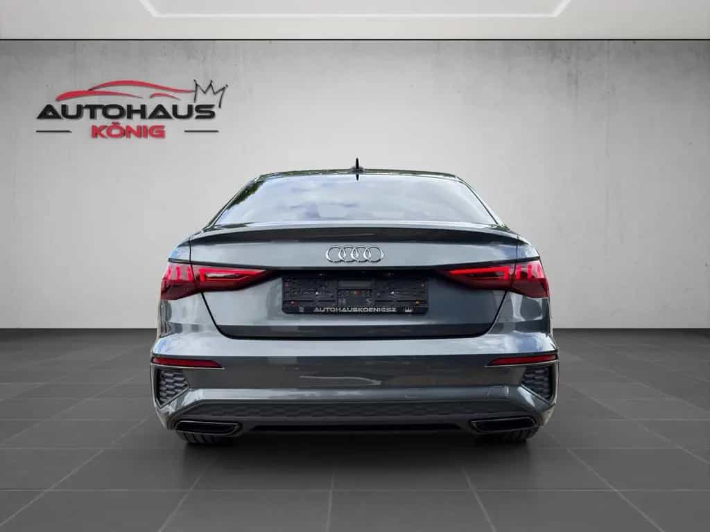 Audi A3 Limousine 35 TFSI 2xS line*S-Tron.*Black*19"* 06/2021-photo-4