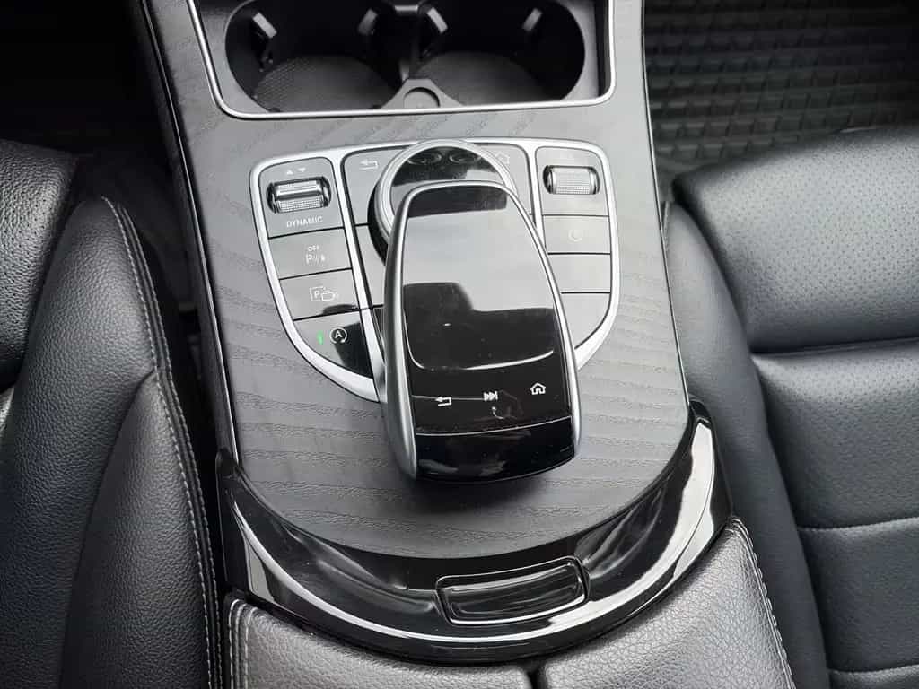 Mercedes-Benz C 300 T  Avantgarde *AHK*LED*20"*Kamera* 12/2018-photo-12