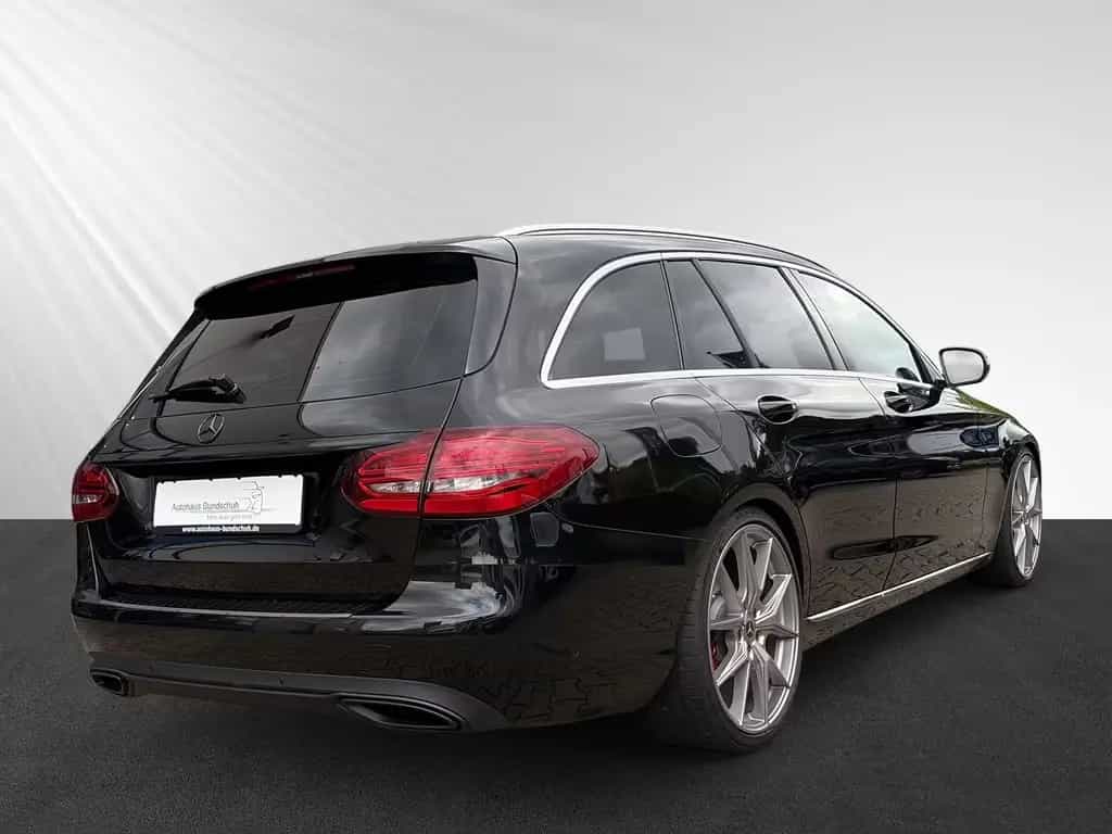 Mercedes-Benz C 300 T  Avantgarde *AHK*LED*20"*Kamera* 12/2018-photo-2