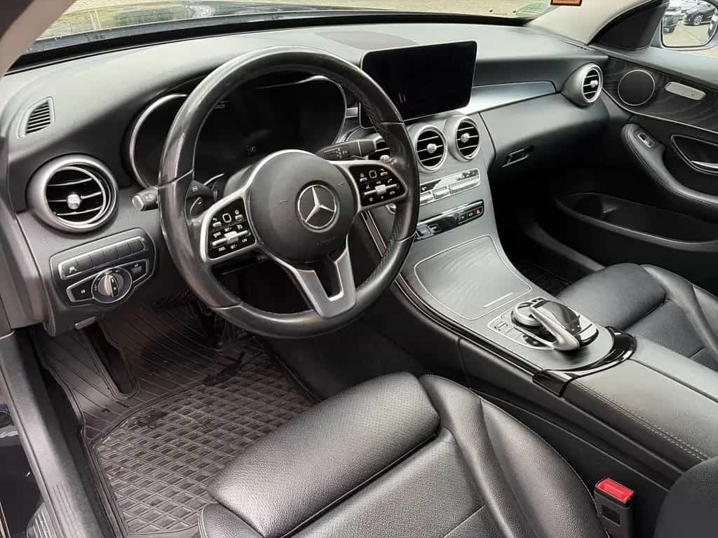 Mercedes-Benz C 300 T  Avantgarde *AHK*LED*20"*Kamera* 12/2018-photo-5