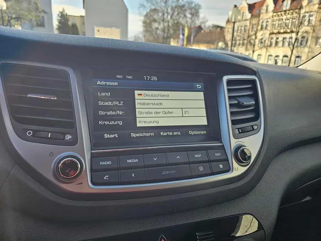 Hyundai TUCSON blue 1.6 GDi 2WD Trend+NAVI+AHK+2.HAND+ 05/2016-photo-16