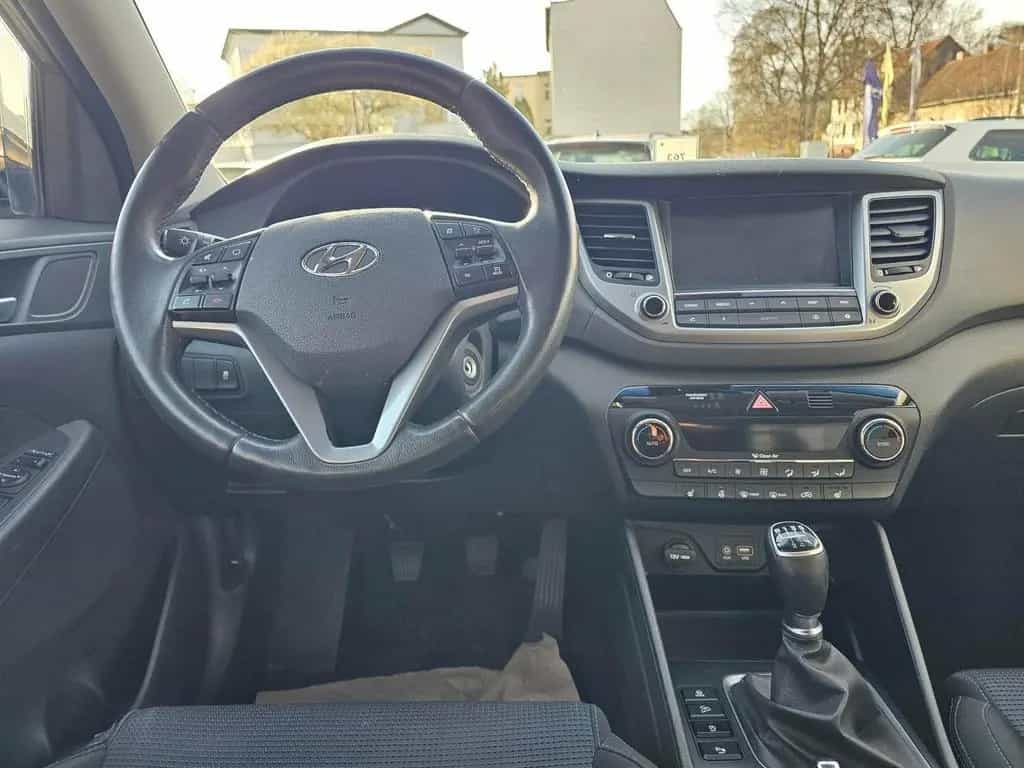 Hyundai TUCSON blue 1.6 GDi 2WD Trend+NAVI+AHK+2.HAND+ 05/2016-photo-20