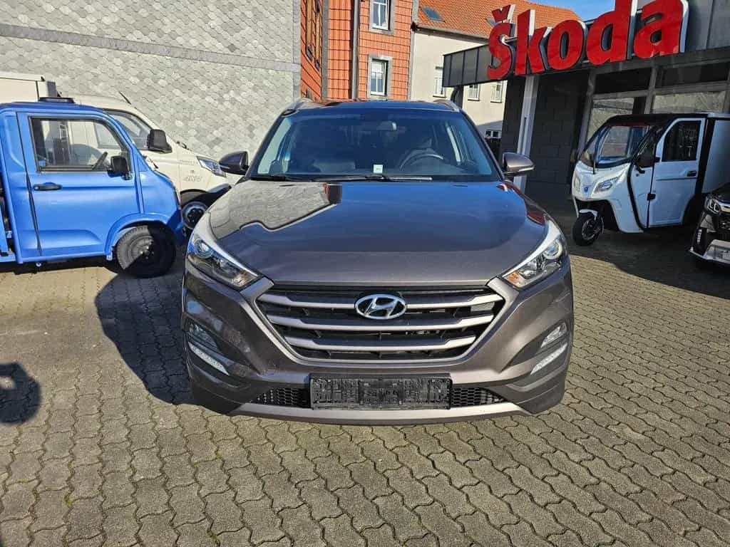 Hyundai TUCSON blue 1.6 GDi 2WD Trend+NAVI+AHK+2.HAND+ 05/2016-photo-7