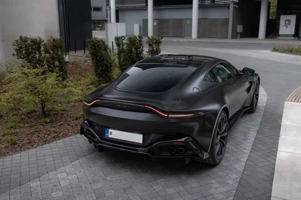Aston Martin V8 Vantage 4.0 06/2020-photo-1