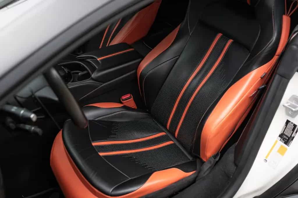 Aston Martin V8 Vantage 4.0 06/2020-photo-4