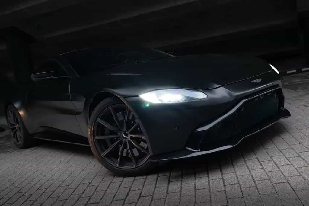 Aston Martin V8 Vantage 4.0 06/2020-photo-9