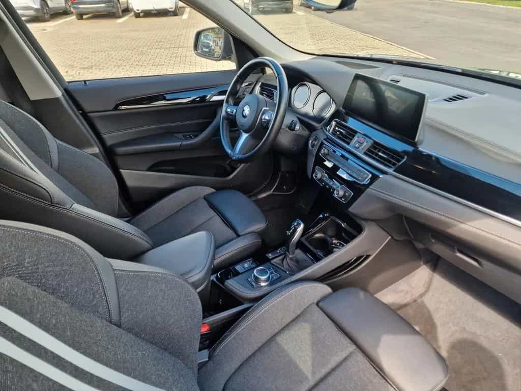 BMW X1 xDrive 18 d Sport Line*AHK*mtl. 299,-€ 02/2022-photo-11