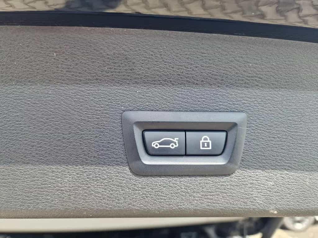 BMW X1 xDrive 18 d Sport Line*AHK*mtl. 299,-€ 02/2022-photo-12