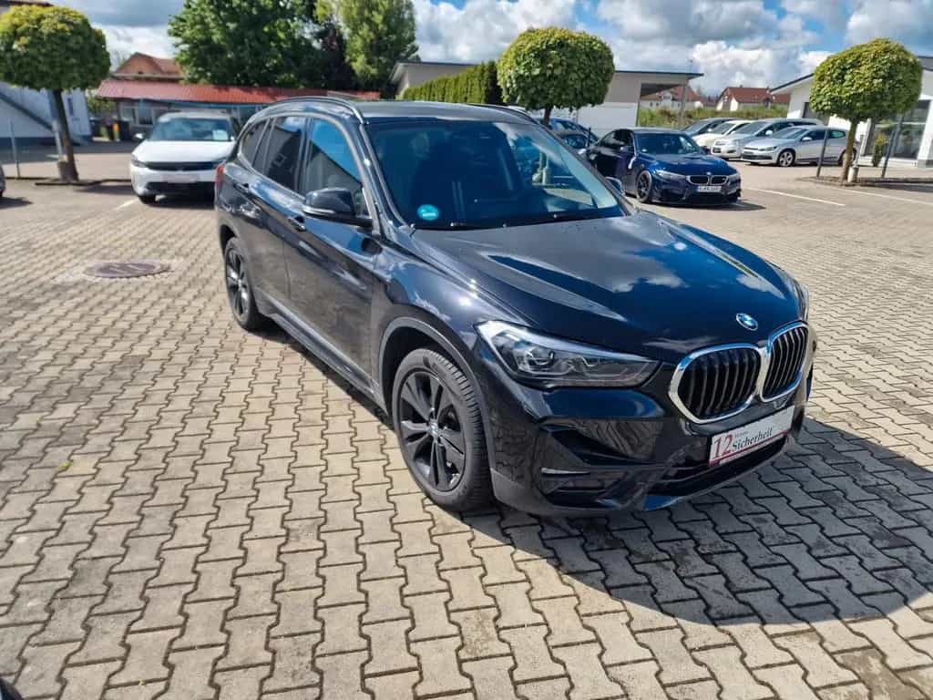 BMW X1 xDrive 18 d Sport Line*AHK*mtl. 299,-€ 02/2022-photo-5