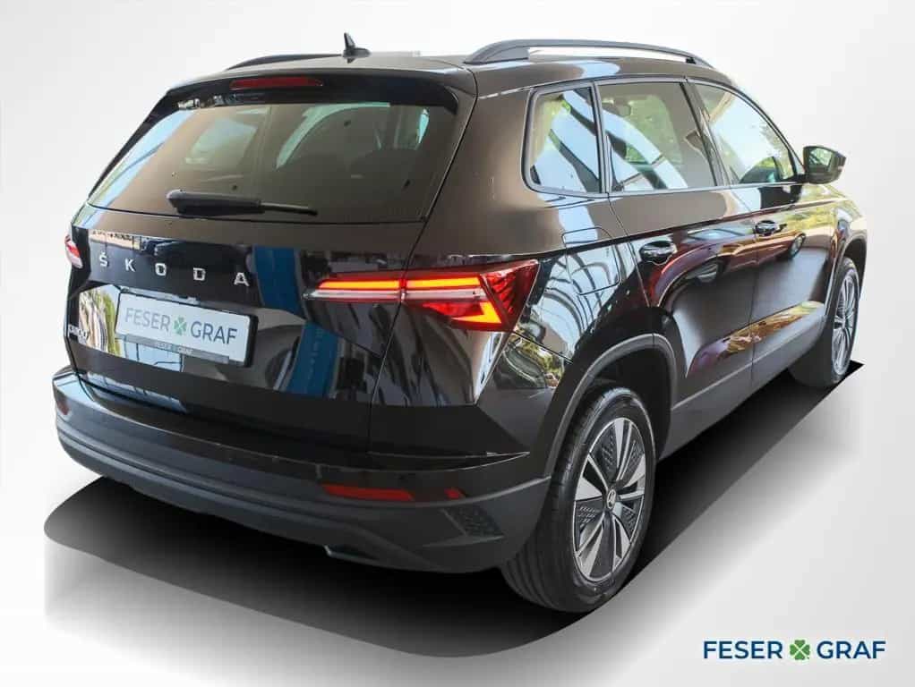Skoda Karoq 1.0 TSI Tour AHK LED Navi RüKa Sitzh. 17" 05/2023-photo-1
