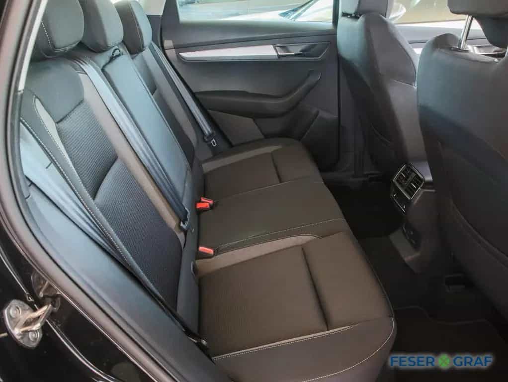 Skoda Karoq 1.0 TSI Tour AHK LED Navi RüKa Sitzh. 17" 05/2023-photo-5