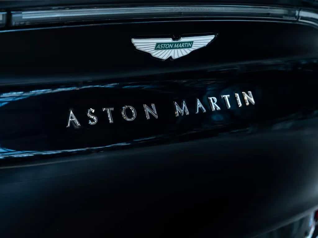Aston Martin DBX 707 MY26 | Heated Steering | Q - Leather 11/2025-photo-14