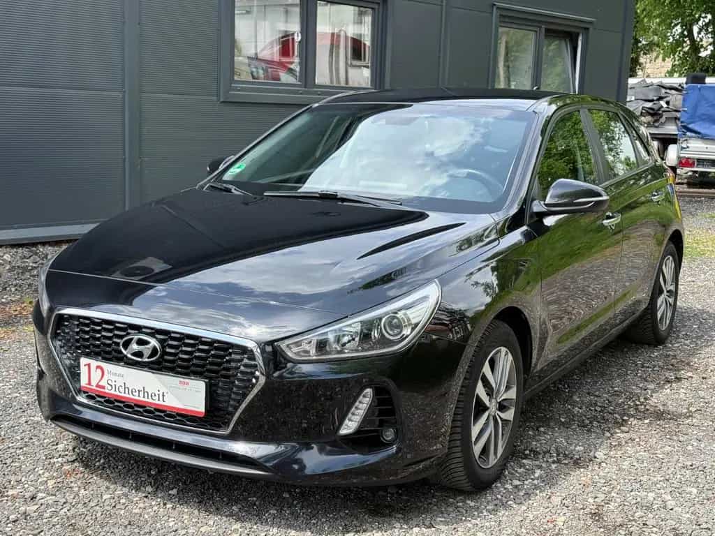 Hyundai i30 Comfort*1,0T*Klima*SHZ*Kamrera*LED* 06/2018-photo-0