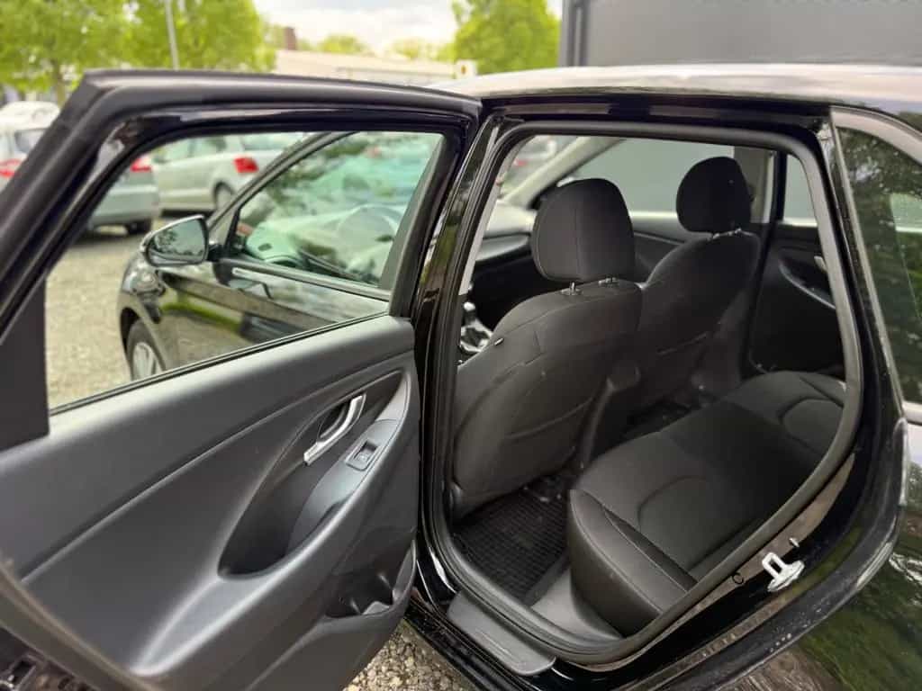 Hyundai i30 Comfort*1,0T*Klima*SHZ*Kamrera*LED* 06/2018-photo-13