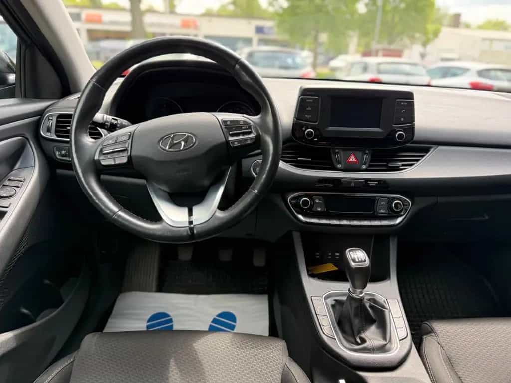 Hyundai i30 Comfort*1,0T*Klima*SHZ*Kamrera*LED* 06/2018-photo-14