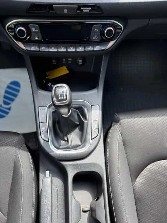 Hyundai i30 Comfort*1,0T*Klima*SHZ*Kamrera*LED* 06/2018-photo-16