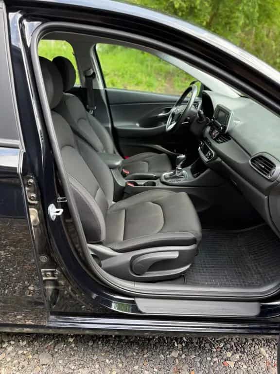 Hyundai i30 Comfort*1,0T*Klima*SHZ*Kamrera*LED* 06/2018-photo-5