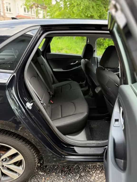 Hyundai i30 Comfort*1,0T*Klima*SHZ*Kamrera*LED* 06/2018-photo-7