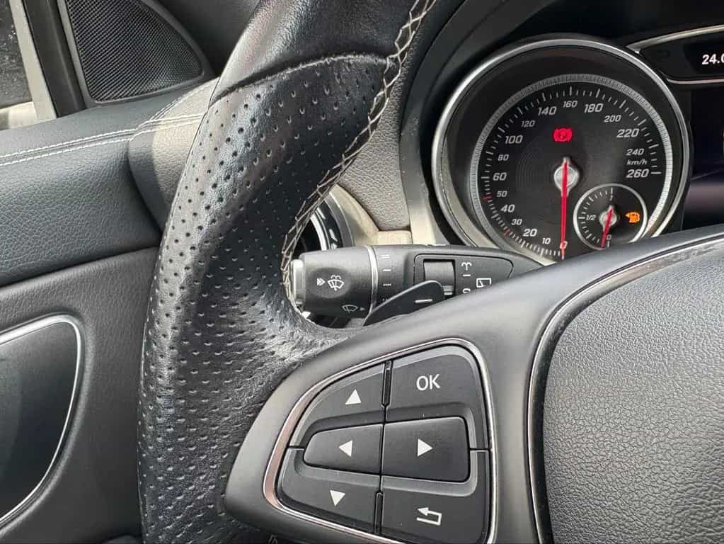 Mercedes-Benz CLA 250 Shooting Brake AMG-Line Kamera PDC Navi 02/2019-photo-18