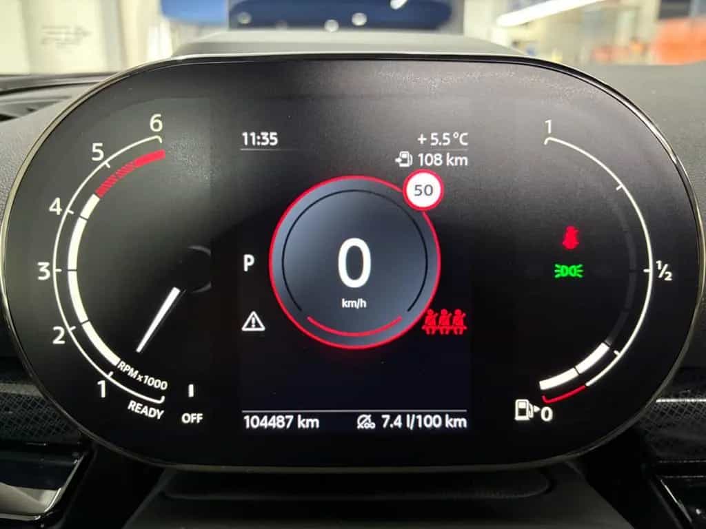 MINI Cooper D Clubman Cooper D ClassicTrim PANORAMA KAMERA LED 09/2021-photo-20