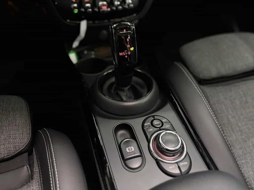 MINI Cooper D Clubman Cooper D ClassicTrim PANORAMA KAMERA LED 09/2021-photo-27