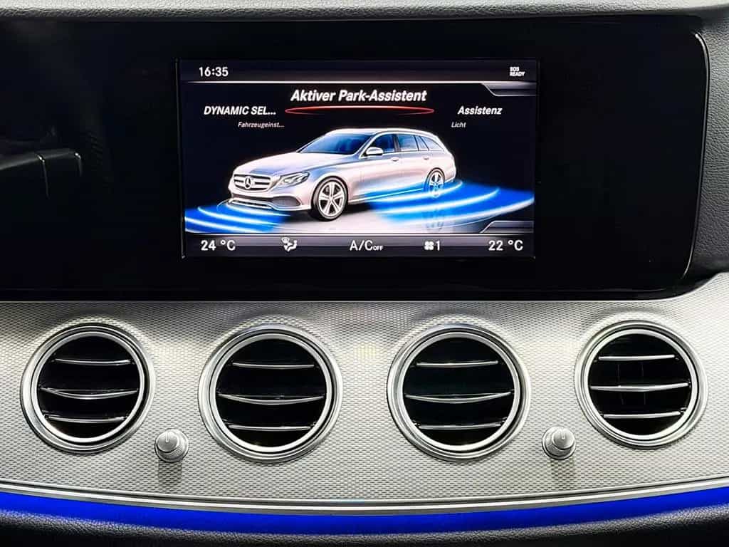 Mercedes-Benz E-Class D T AVANTGARDE *FINANZIERUNG MÖGLICH* 01/2017-photo-12