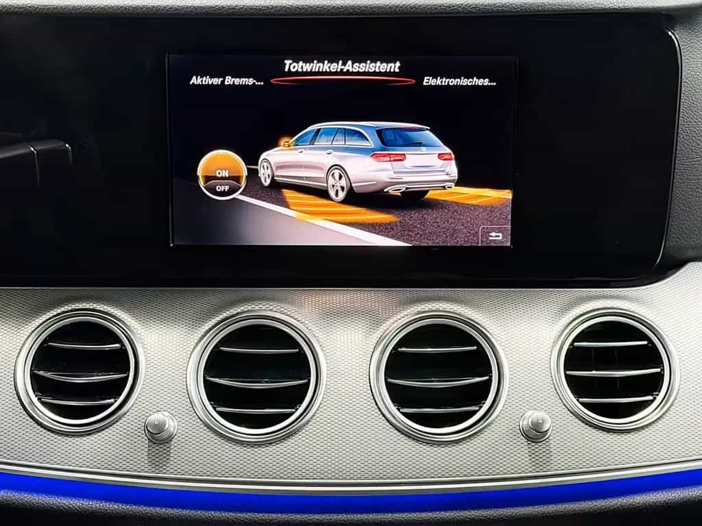 Mercedes-Benz E-Class D T AVANTGARDE *FINANZIERUNG MÖGLICH* 01/2017-photo-13