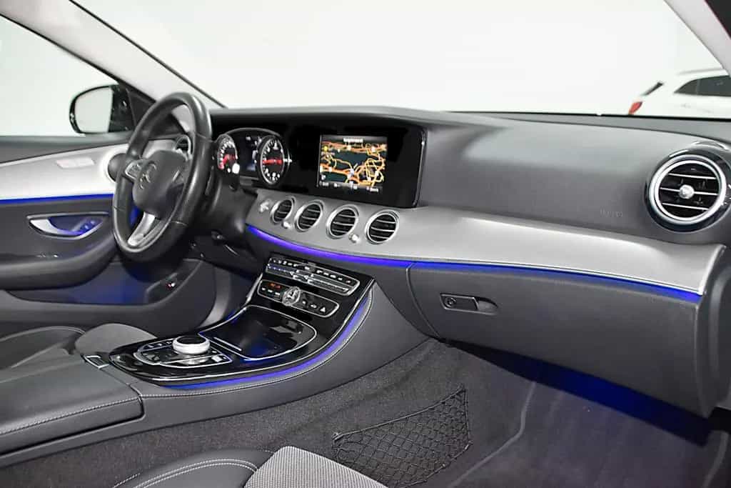 Mercedes-Benz E-Class D T AVANTGARDE *FINANZIERUNG MÖGLICH* 01/2017-photo-22