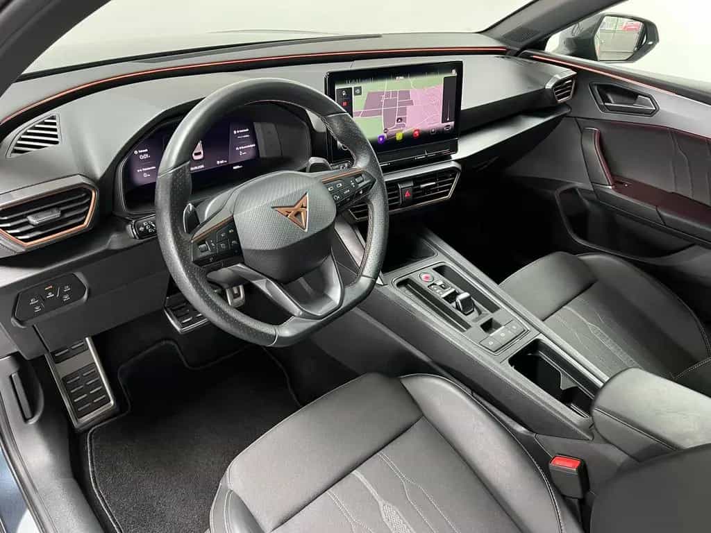Cupra Leon ST 2.0 TSI VZ AHK ACC Keyless R.Kamera 02/2024-photo-12