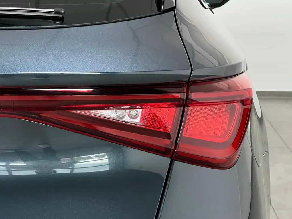 Cupra Leon ST 2.0 TSI VZ AHK ACC Keyless R.Kamera 02/2024-photo-23
