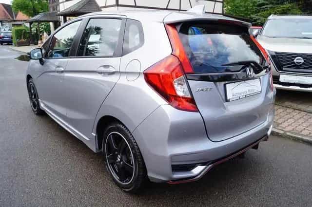 Honda Jazz 1,5i 96kw Navi-PDC-Sitzh.-Spur-WR-31962 km 08/2019-photo-3