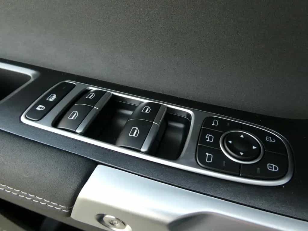 JAECOO 7 J7 EXCLUSIVE 1,6 T-GDI DCT AWD *Leder*360Grad*Pa 09/2025-photo-13