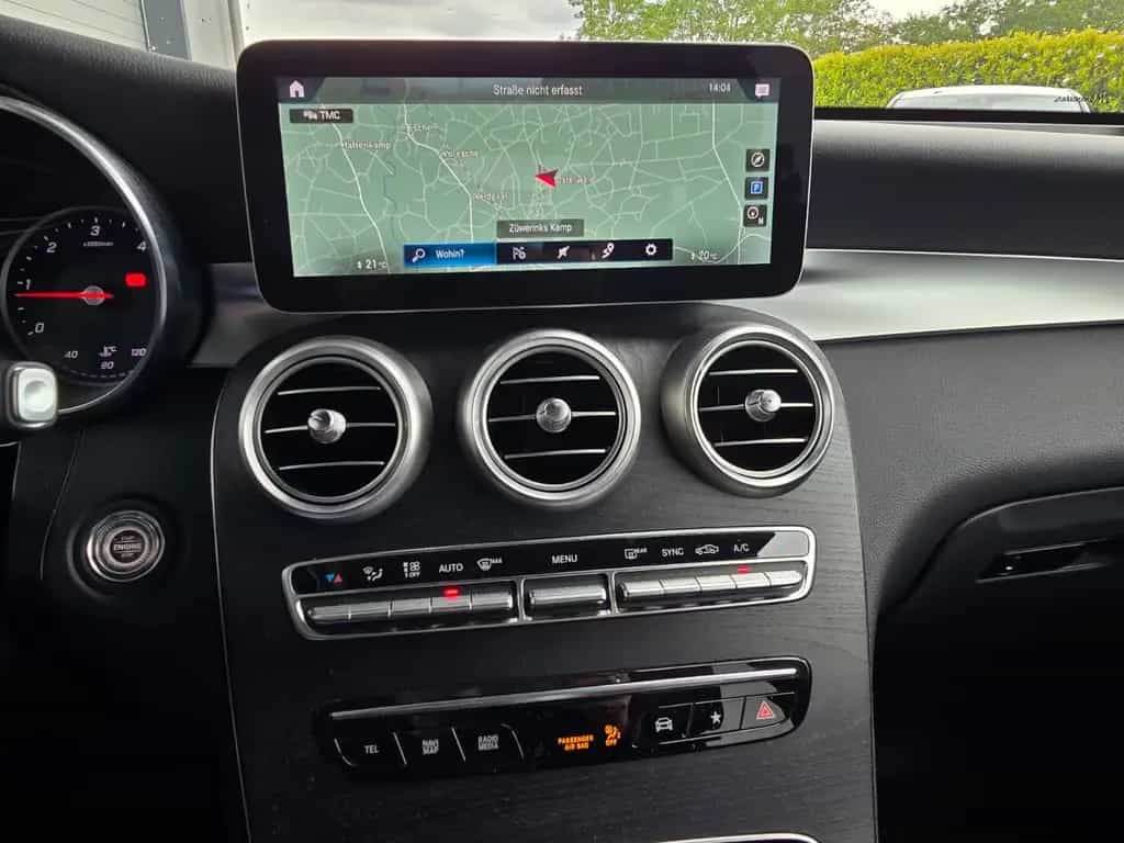 Mercedes-Benz GLC-Class d 4Matic AMG LINE*FACELIFT*AHK,ACC,Night 03/2020-photo-14