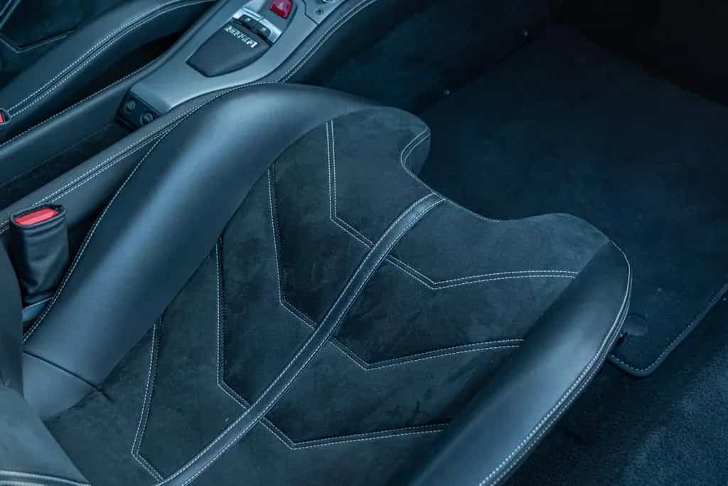 Ferrari 458 Italia *CARBON SEATS*LIFT*AFS*CAMERA*MWST* 10/2011-photo-29