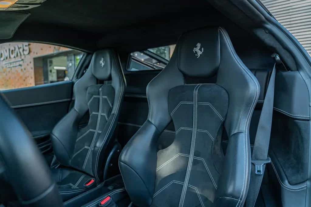 Ferrari 458 Italia *CARBON SEATS*LIFT*AFS*CAMERA*MWST* 10/2011-photo-33