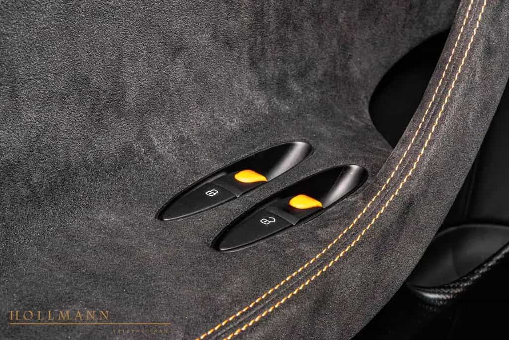 Bugatti Chiron Super Sport 300+ 11/2021-photo-15
