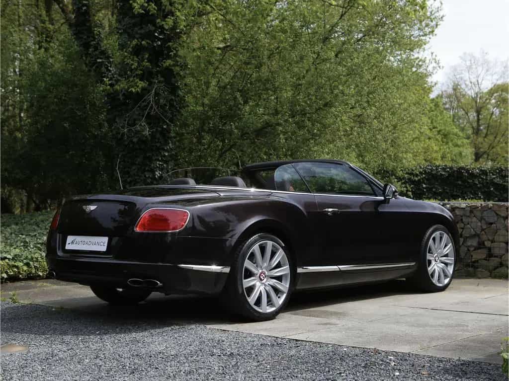 Bentley Continental GTC 4.0 V8 Mulliner 03/2014-photo-12