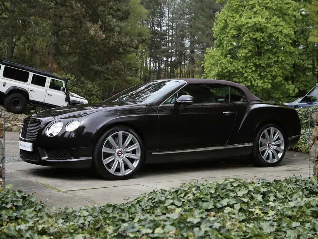 Bentley Continental GTC 4.0 V8 Mulliner 03/2014-photo-17