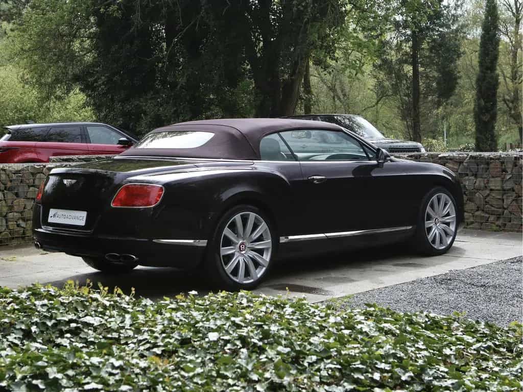 Bentley Continental GTC 4.0 V8 Mulliner 03/2014-photo-18