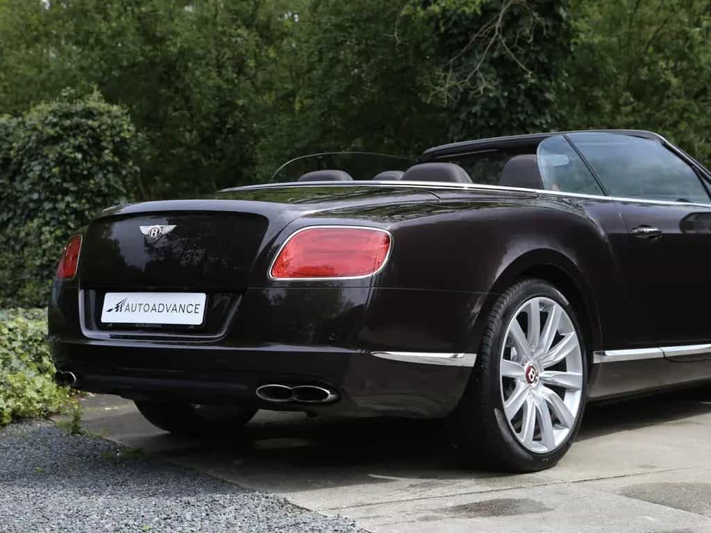 Bentley Continental GTC 4.0 V8 Mulliner 03/2014-photo-21