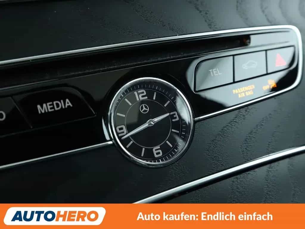 Mercedes-Benz C 250 Avantgarde Aut.*CAM*NAVI*LED*PANO*PDC*SHZ* 12/2017-photo-25
