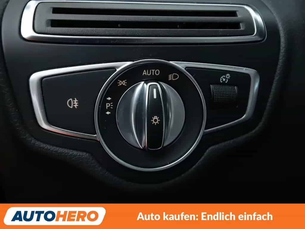 Mercedes-Benz C 250 Avantgarde Aut.*CAM*NAVI*LED*PANO*PDC*SHZ* 12/2017-photo-29