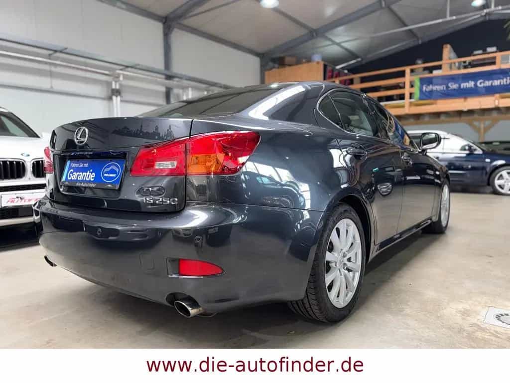 Lexus IS 250 V6 Schalter Xenon,Navi,Leder,Kamera,17" 02/2007-photo-10
