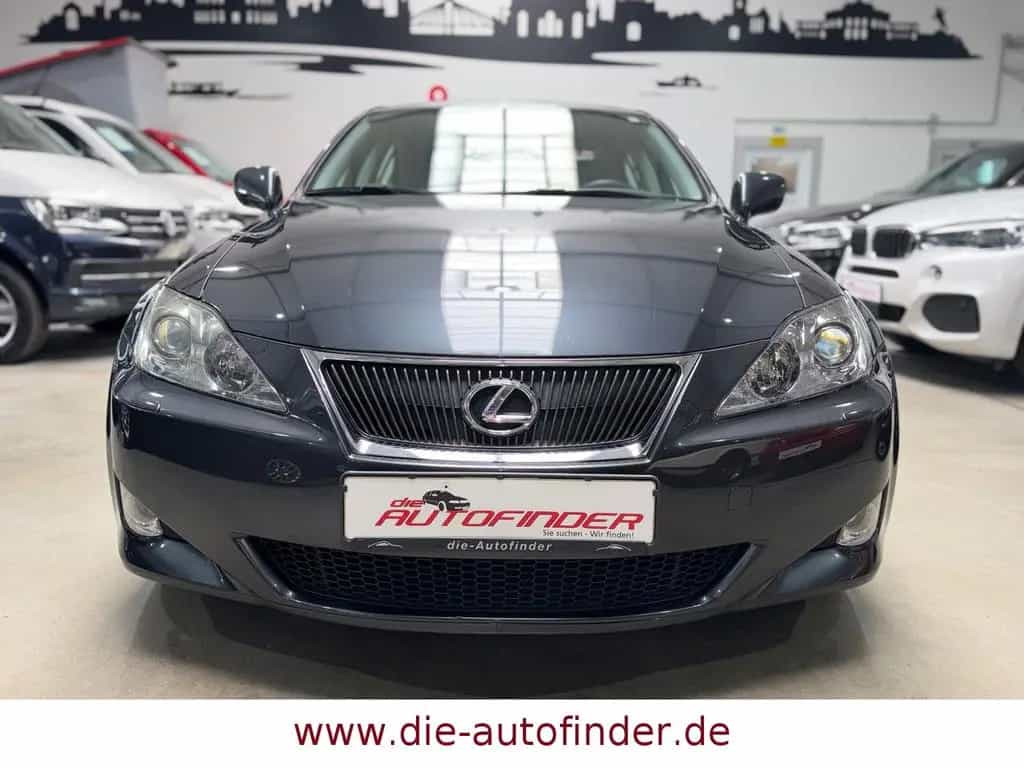 Lexus IS 250 V6 Schalter Xenon,Navi,Leder,Kamera,17" 02/2007-photo-4
