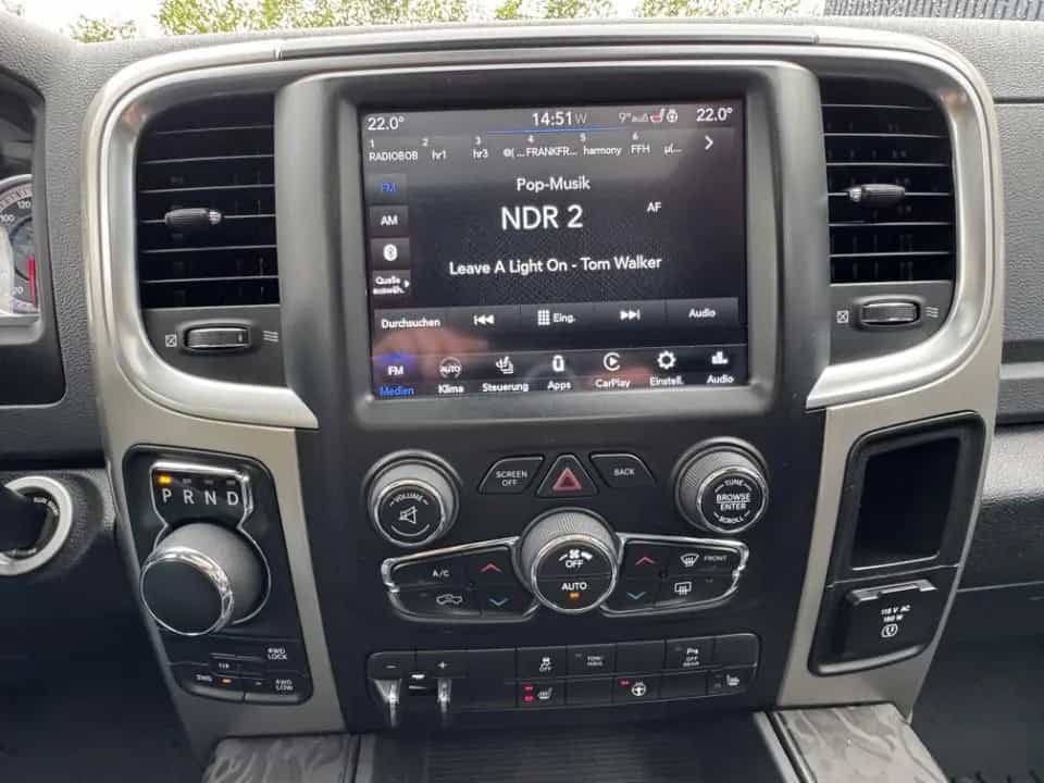 Dodge RAM 5.7 Fahrwerk 2,11m hoch 22" Schiebed. Leder 07/2019-photo-7