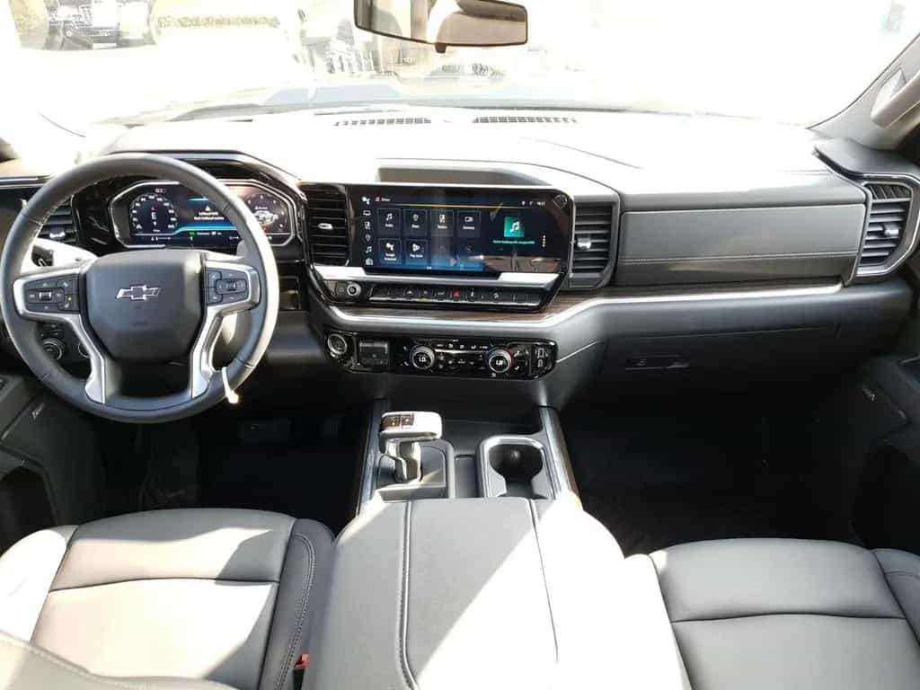 Chevrolet Silverado Trail Boss 5.3l V8 Longbet / 3.5T AHK 12/2025-photo-14