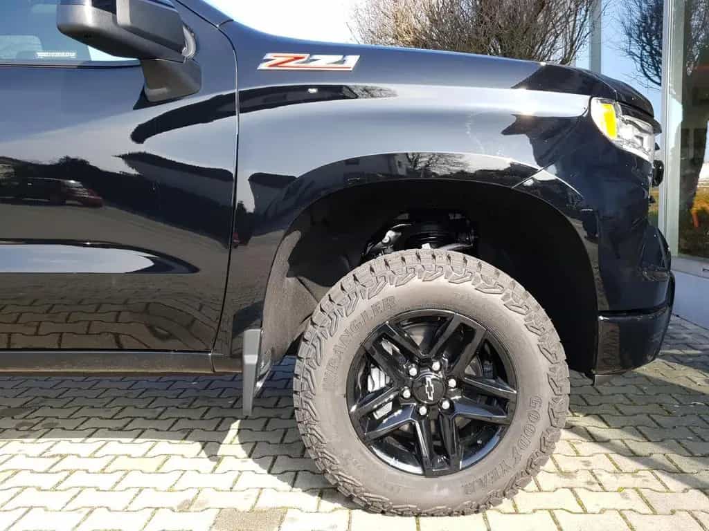 Chevrolet Silverado Trail Boss 5.3l V8 Longbet / 3.5T AHK 12/2025-photo-20