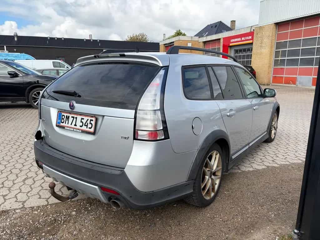Saab 9-3 1.9TTiD 132kW Aero SportCombi Klima 2x alu 04/2011-photo-3