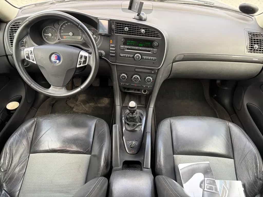 Saab 9-3 1.9TTiD 132kW Aero SportCombi Klima 2x alu 04/2011-photo-4