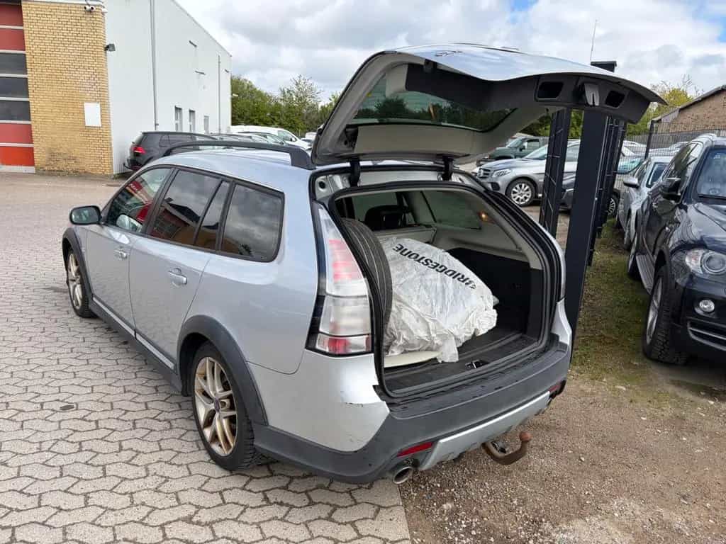 Saab 9-3 1.9TTiD 132kW Aero SportCombi Klima 2x alu 04/2011-photo-5
